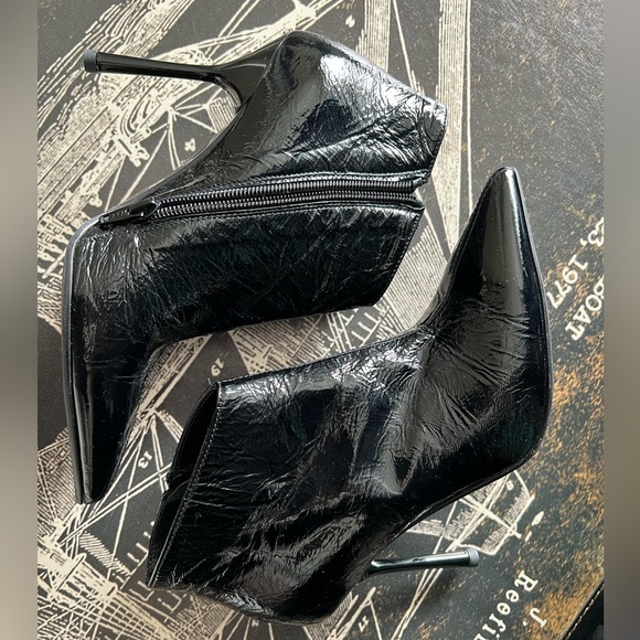 Le Chateau - Black stiletto booties - Picture 10 of 13